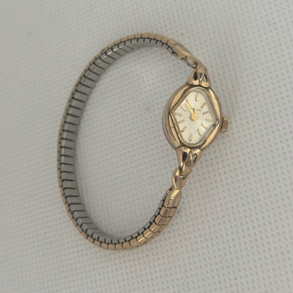 Vintage 1967 Bulova Small Dainty Ladies Watch M7 10K RGP Bezel Mechanical AS-IS main image 4